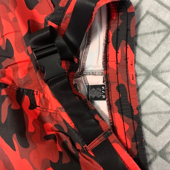 Joggers - Picture 2 of 3